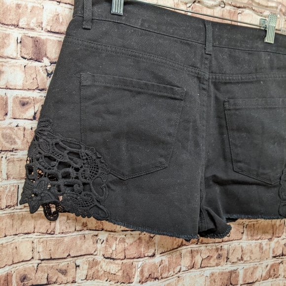 Forever 21 Shorts Black Size 31 - Picture 9 of 13